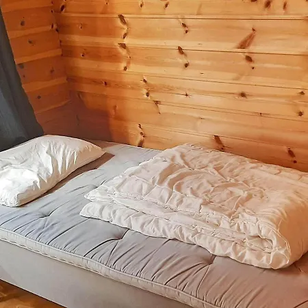 Apartment Sjernaroy *